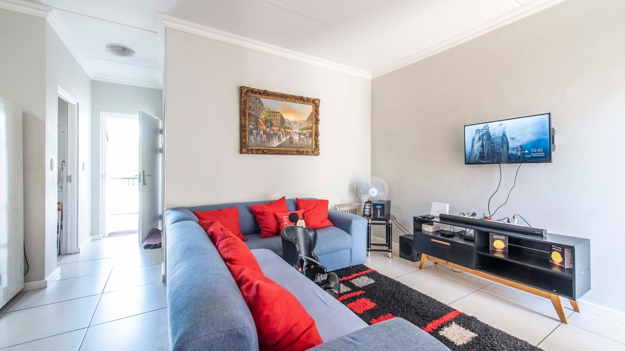 2 Bedroom Property for Sale in Silver Oaks Western Cape